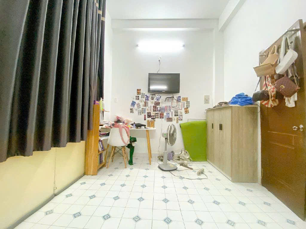TRUNG TÂM Q.11 – NGANG 5.5M – 3 TẦNG BTCT